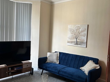 Room in a Shared House, Fell Street, L7