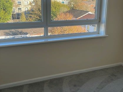 3 Bed Flat, Waverley Drive, KY6