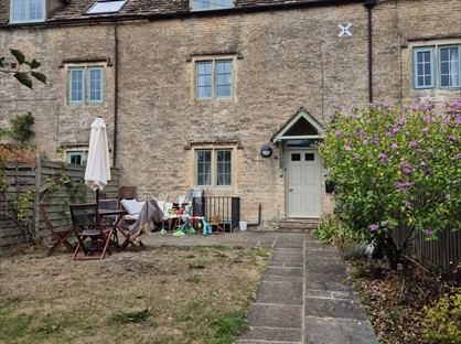 3 Bed Terraced House, Cottons Lane, GL8