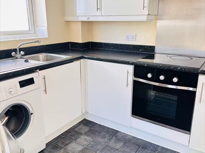 2 Bed Flat, Lion House, PO1