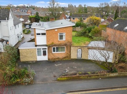 4 Bed Detached House, Warwick Road, CV8