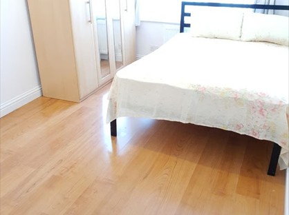 Room in a Shared House, Park Avenue, UB1