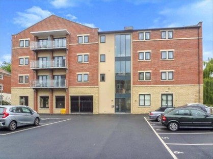 2 Bed Penthouse, Court Street, BA14