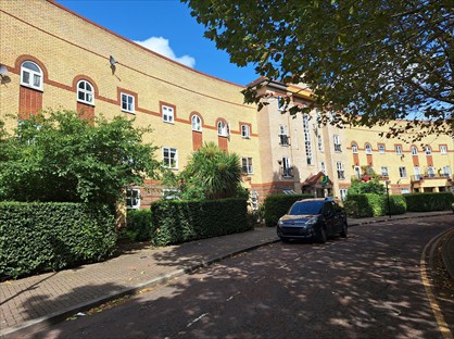1 Bed Flat, Viscount Drive, E6