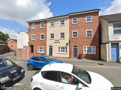 3 Bed Flat, Moor Street, DY5