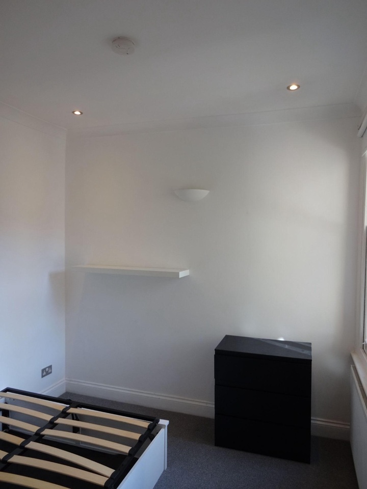 2 Bed Flat, Cavendish Road, SW12