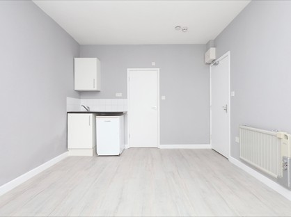 Studio Flat, Brandville Road, UB7