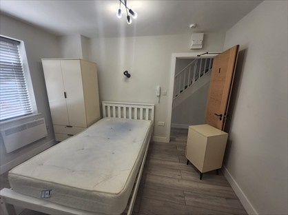 Studio Flat, Woodville Gardens, HA4