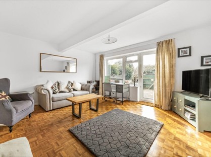 3 Bed Terraced House, Shopfield Close, BN16