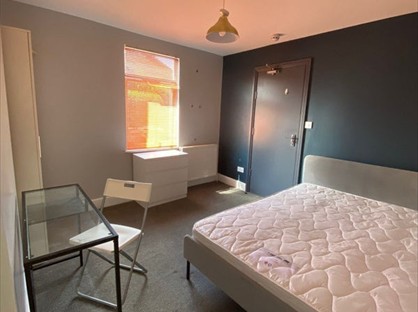 Room in a Shared House, Brooke Street, DY2