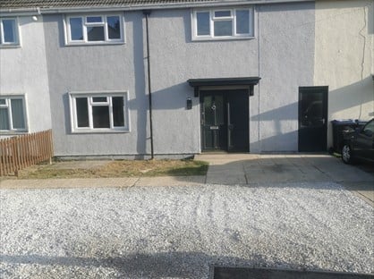 3 Bed Terraced House, Bendy Bow, SN16