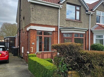 4 Bed Semi-Detached House, Holmlands Park, DH3