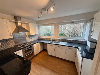 2 Bed Flat, Marcourt Lawns, W5