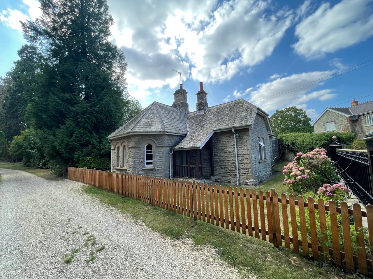 2 Bed Bungalow, The Lodge, HR6