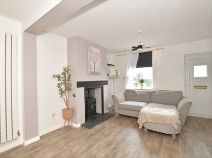 2 Bed Terraced House, Wick Street, BN17