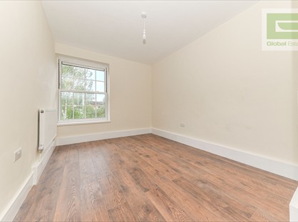 5 Bed Flat, Netherby House, SW8