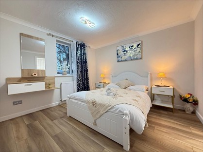1 Bed Flat, Kestrel House, GU9