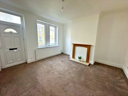 2 Bed Terraced House, Queens Avenue, S75