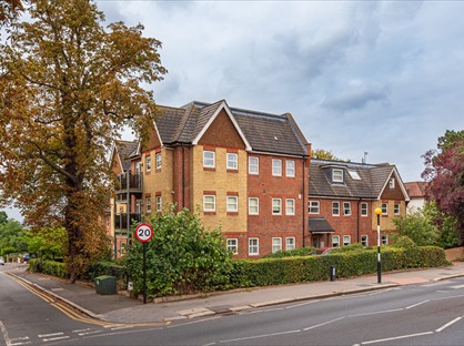 2 Bed Flat, Beulah Hill, SE19