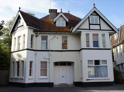 Room in a Shared House, Glen Road, BH5