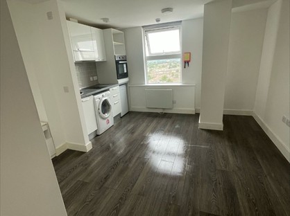 Studio Flat, Terminus House, CM20