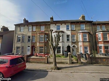 4 Bed Terraced House, Buckland Avenue, CT16