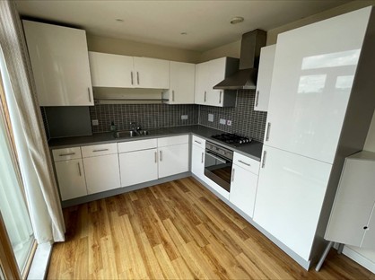 2 Bed Flat, Columbia Place, MK9