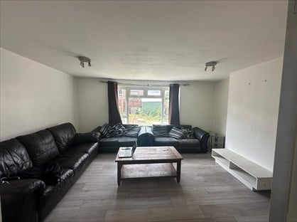 3 Bed Terraced House, Woolford Way, RG23