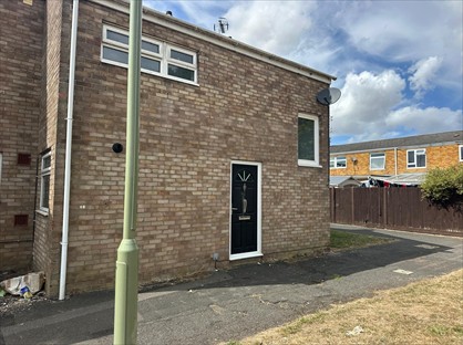 3 Bed End Terrace, Woolford Way, RG23