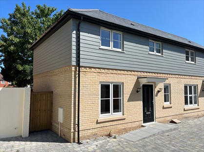 3 Bed Semi-Detached House, Churchgate Street, CB7