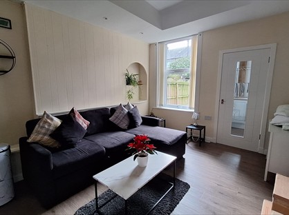 1 Bed Flat, Oswald Street, FK1