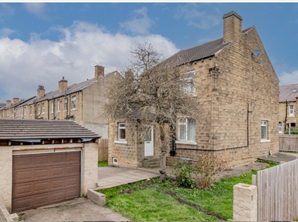 3 Bed Detached House, Dewhurst Road, HD2