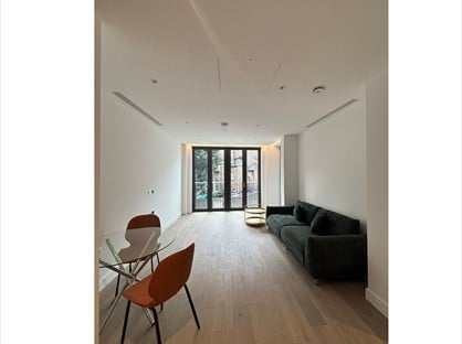 1 Bed Flat, Majesty House, WC1X