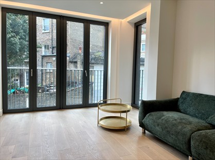 1 Bed Flat, Majesty House, WC1X