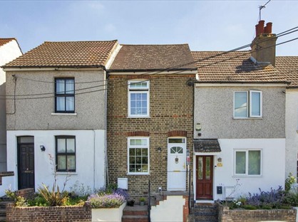 2 Bed Terraced House, Whitehill Road, DA3