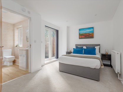 4 Bed Semi-Detached House, Highgrove Mews, BH4