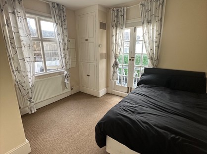 Room in a Shared Flat, Westbourne Terrace, W2