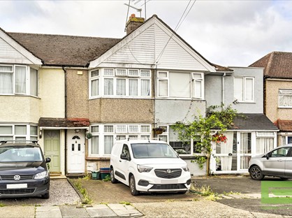 2 Bed Terraced House, Hanover Avenue, TW13