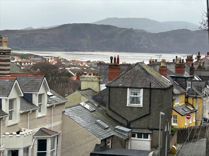 2 Bed Flat, Bodnant, LL30