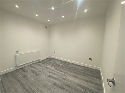 Room in a Shared House, Redriffe Road, E13