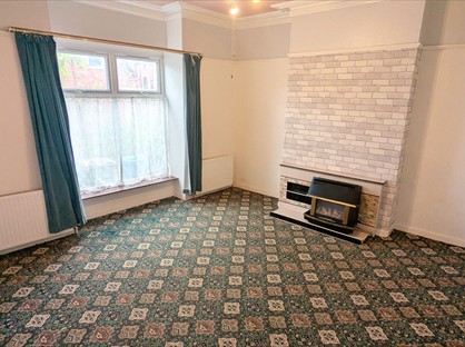 4 Bed End Terrace, Park Road, OL4