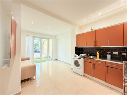 1 Bed Flat, Alexandra Road, N8