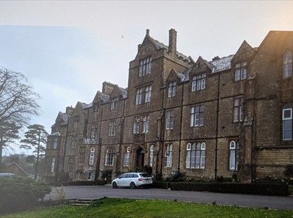 Studio Flat, De Combe House, TA18