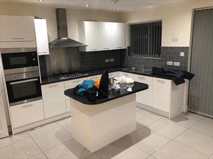 3 Bed Semi-Detached House, Warlingham Road, CR7