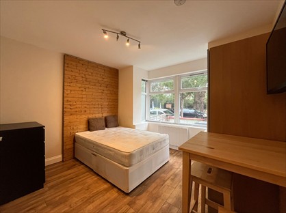 Studio Flat, London, N7