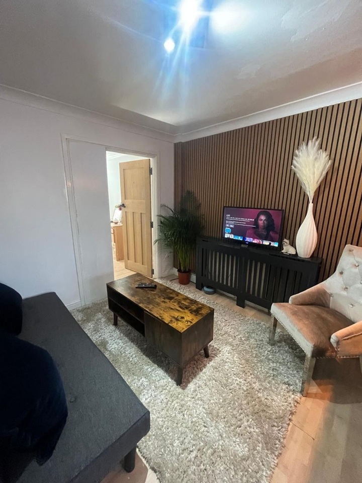 Additional image 2 of Room in a Shared House, Disraeli Gardens, LS11, N1 7GU