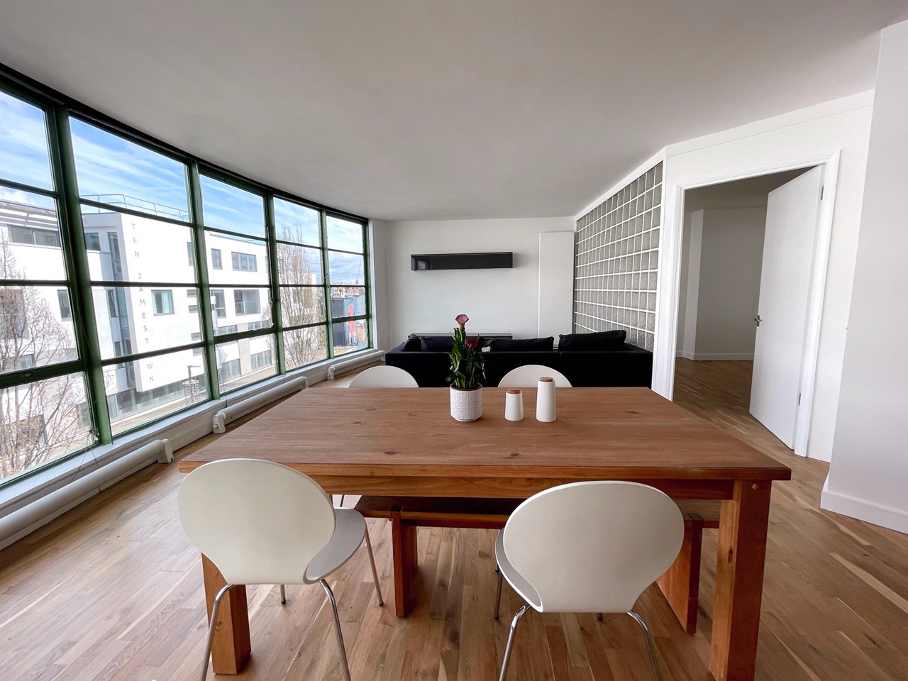 2 Bed Flat, Arlington Road, NW1 photo 5