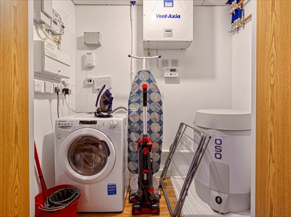 2 Bed Flat, Michigan Point Tower D, M50