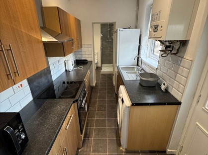 Room in a Shared House, Thornton Road, ST4