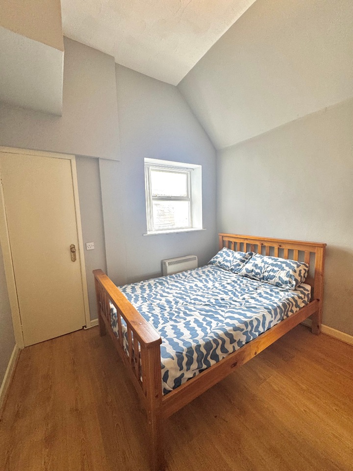 1 Bed Flat, Ranelagh Street, L1 photo 4